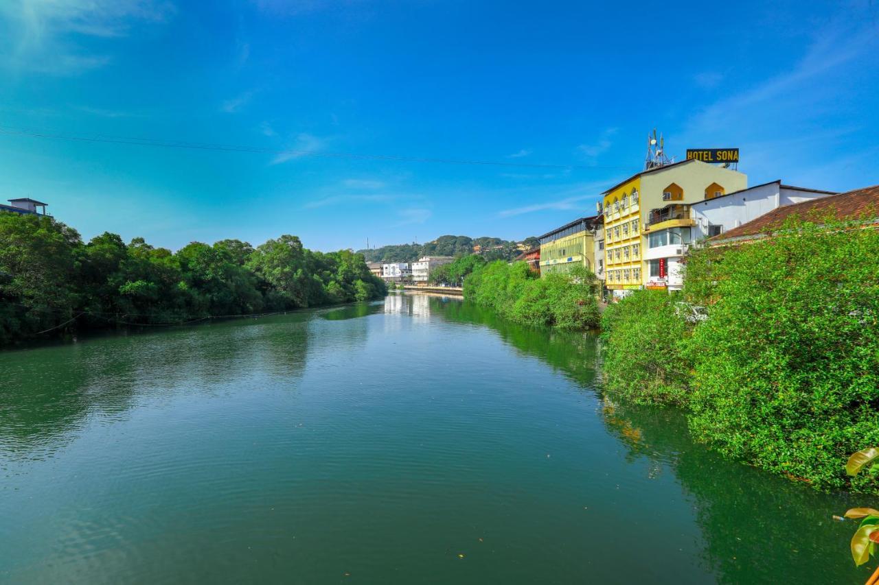 Hotel Sona Панаджи Экстерьер фото
