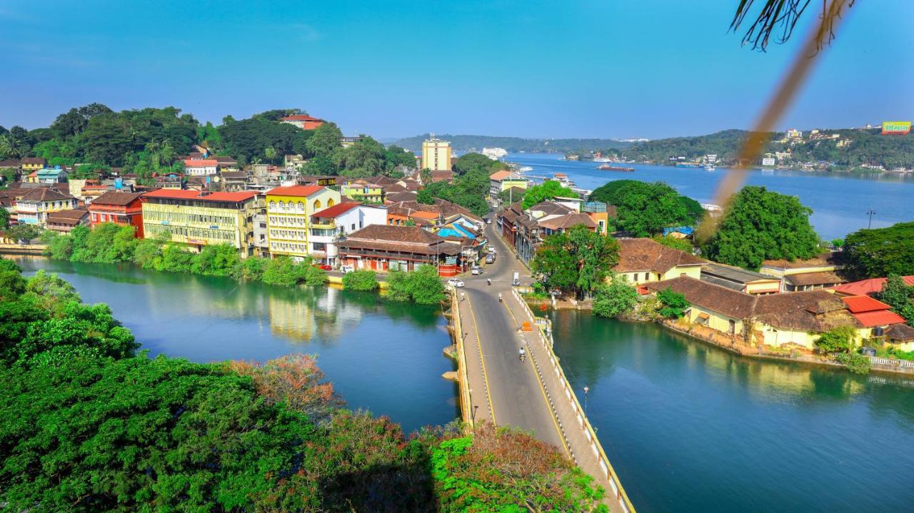 Hotel Sona Панаджи Экстерьер фото